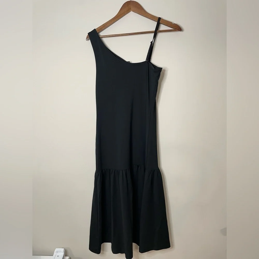 Banana Republic One Shoulder Ruffle Knit Midi Dress Black NWT - Picture 4 of 8